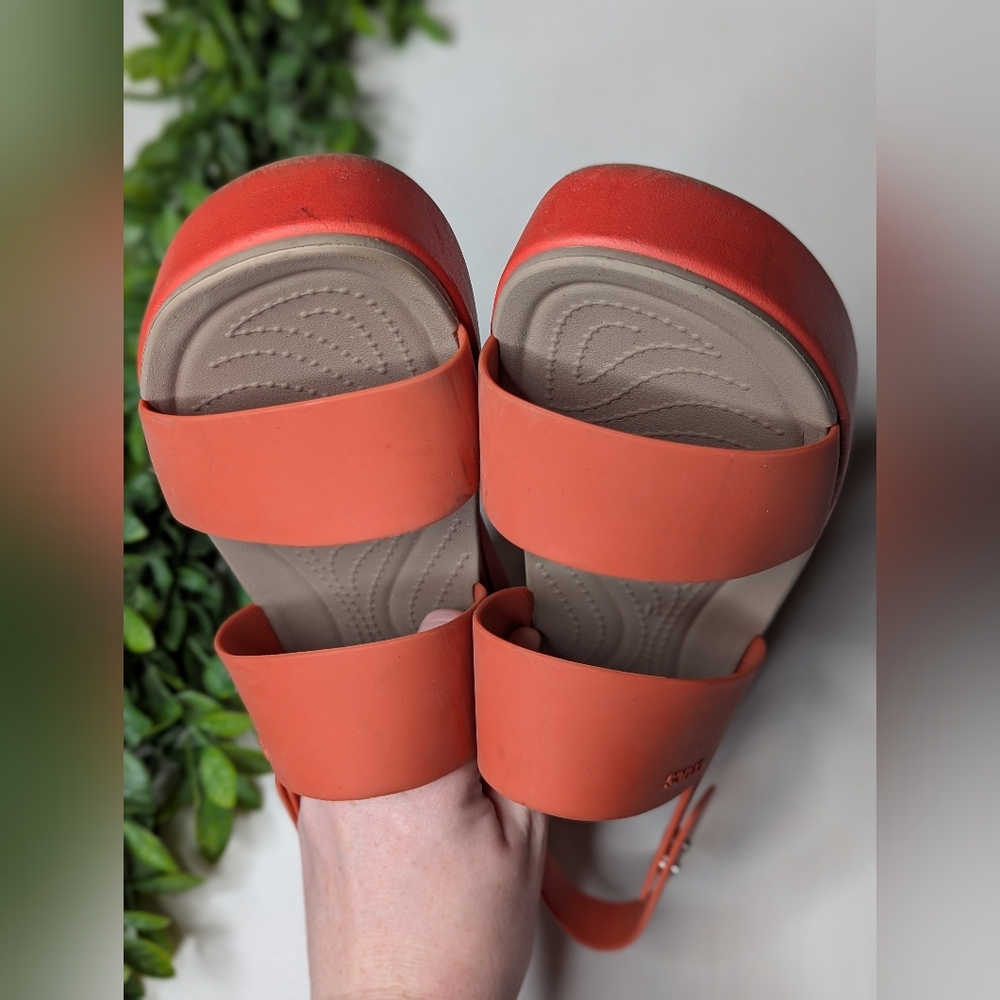 Croc Brooklyn Platform Sandal Size 9 - Picture 6 of 10